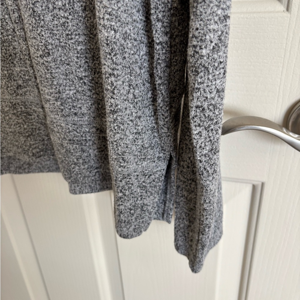 Lucky Brand Heathered Gray Women's Sweater - Picture 5 of 6